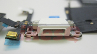 Illustration for article titled More Rumored iPad Mini and iPhone 5 Parts Leak